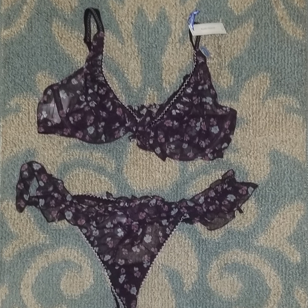 GAP Body Purple Floral Bra & Panties Set Sz L 34B